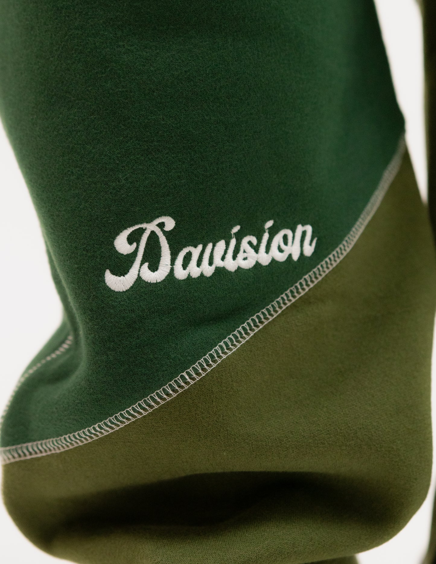 JOGGER GREEN