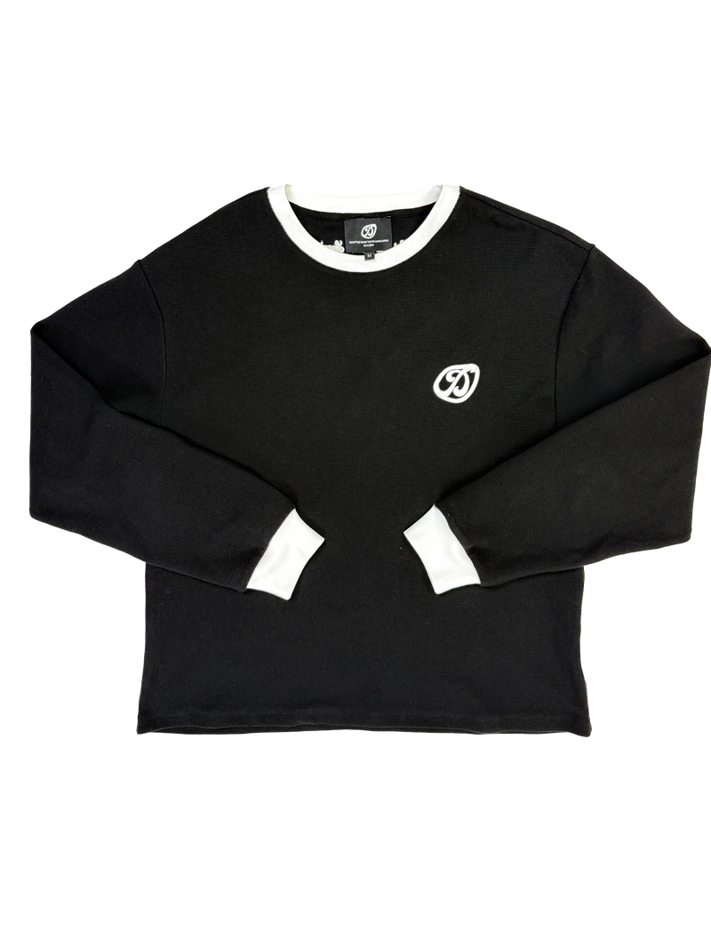 BLACK LONGSLEEVE