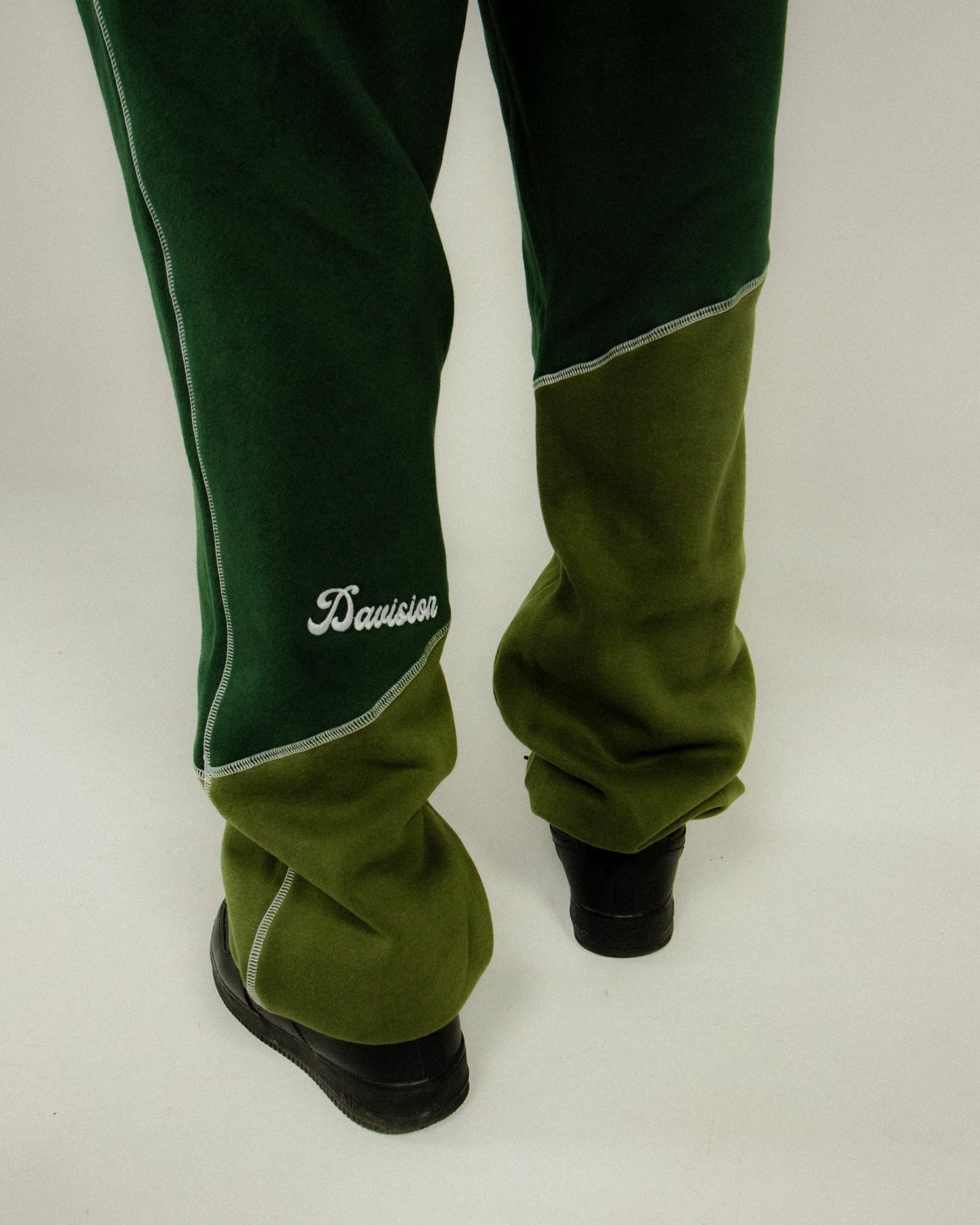 JOGGER GREEN