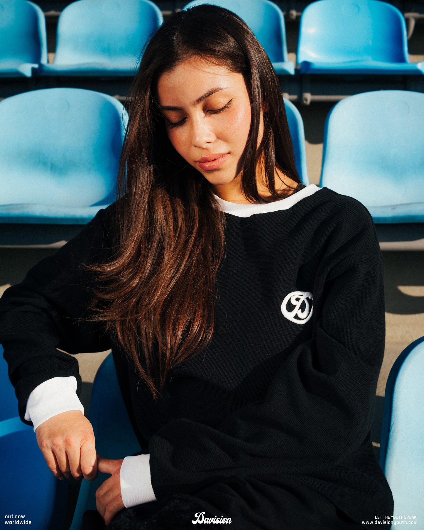 BLACK LONGSLEEVE