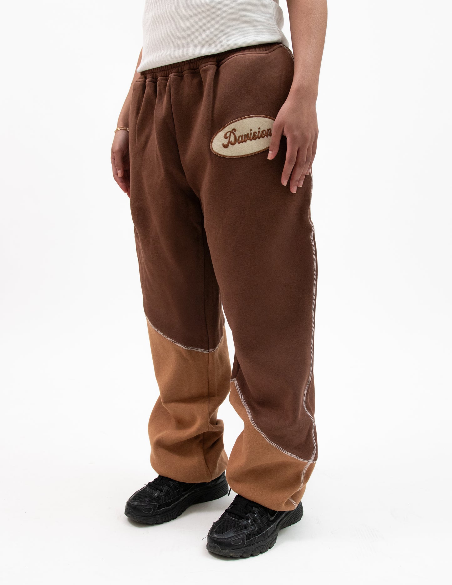 JOGGER BROWN