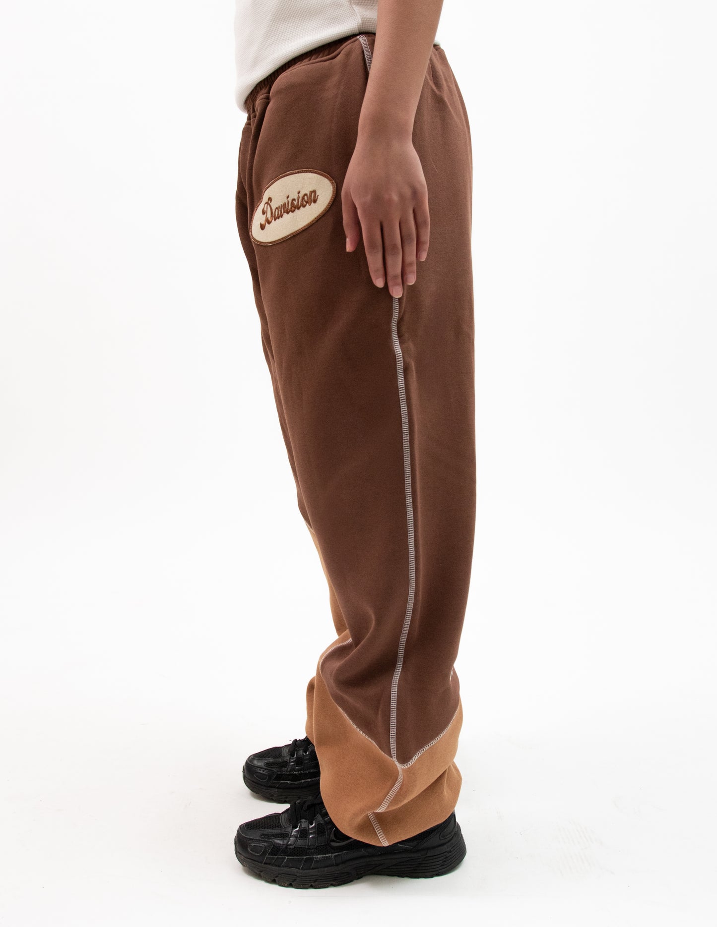 JOGGER BROWN