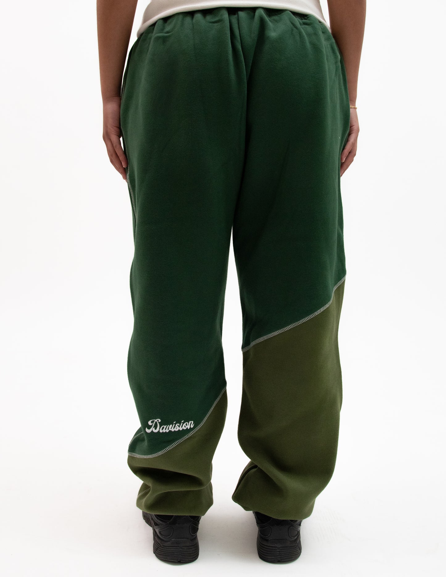 JOGGER GREEN
