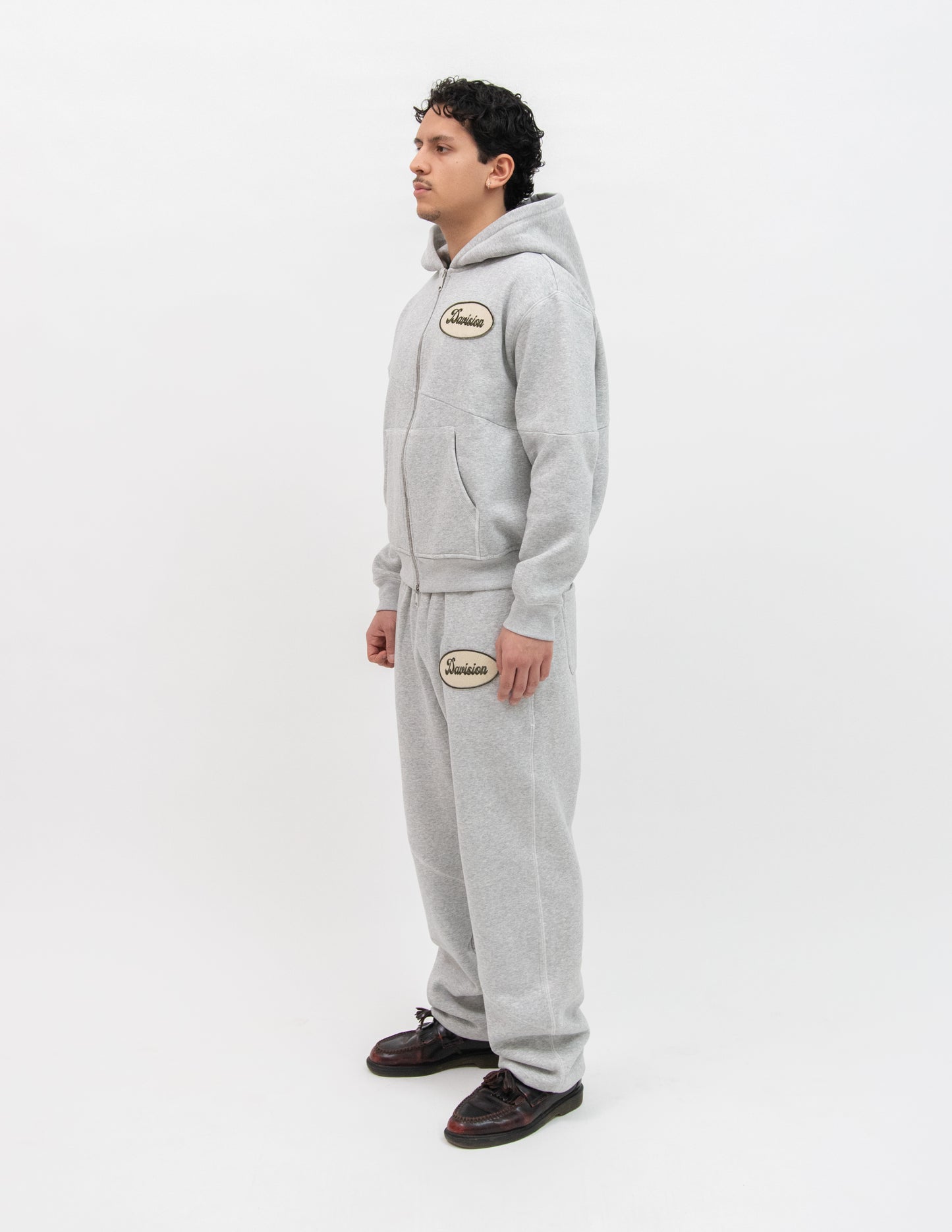 TRACKY GREY