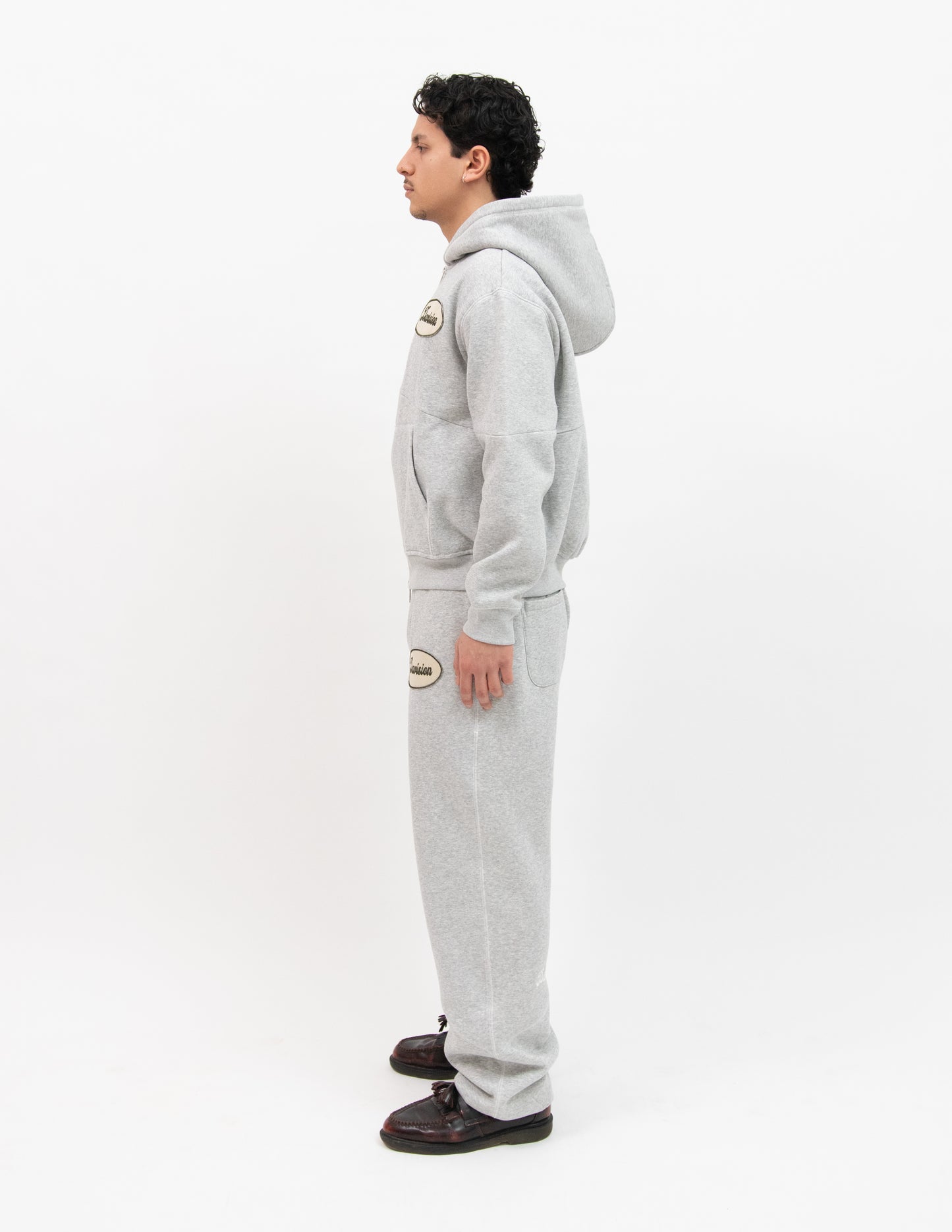 TRACKY GREY