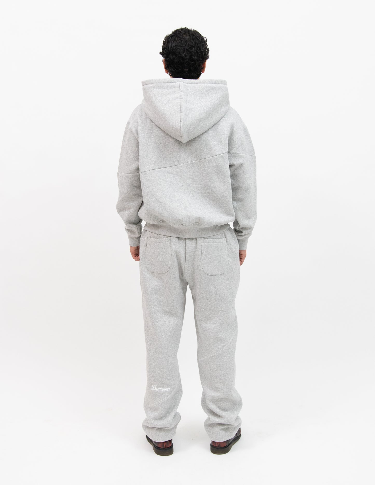 TRACKY GREY