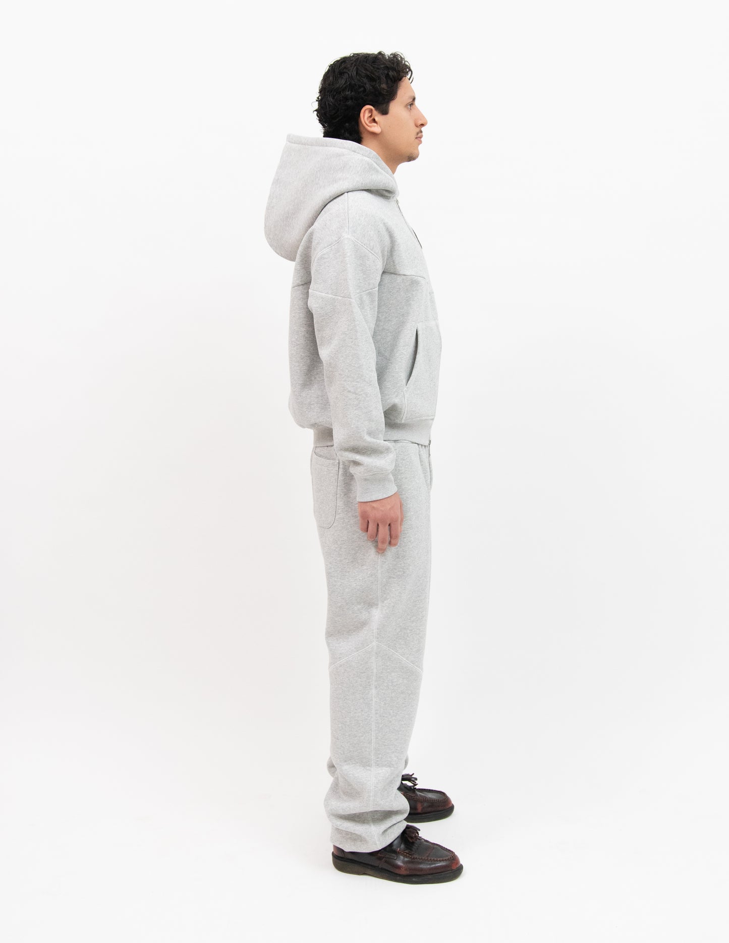 TRACKY GREY