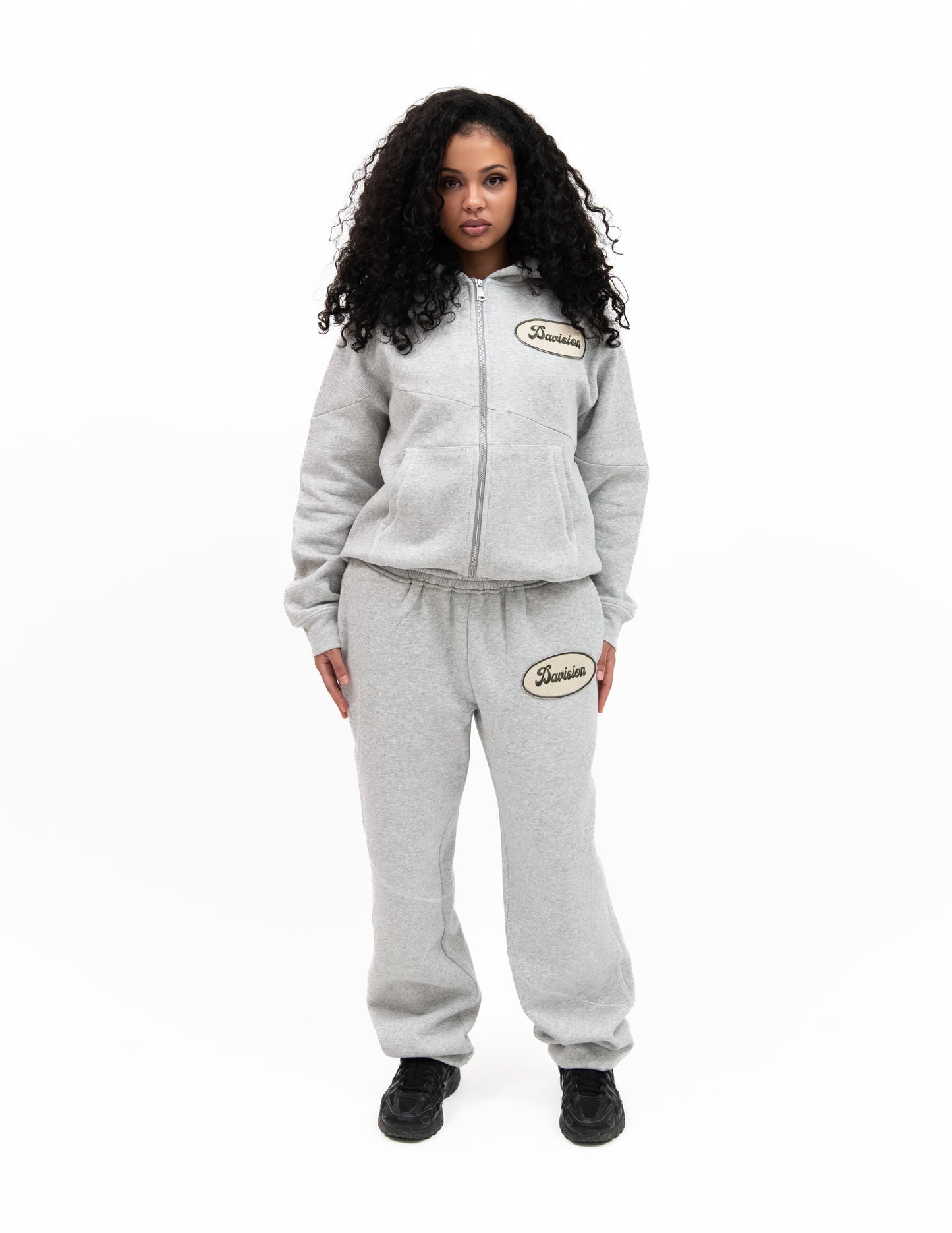 TRACKY GREY