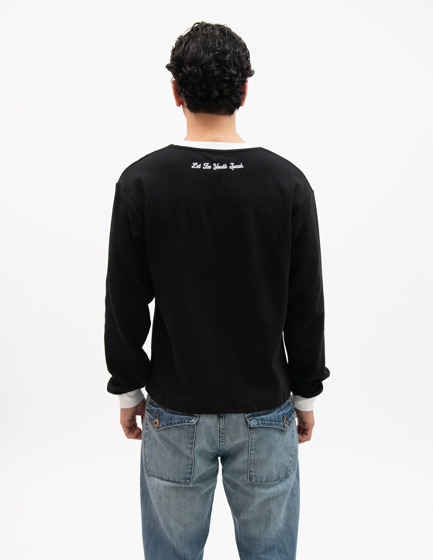 BLACK LONGSLEEVE