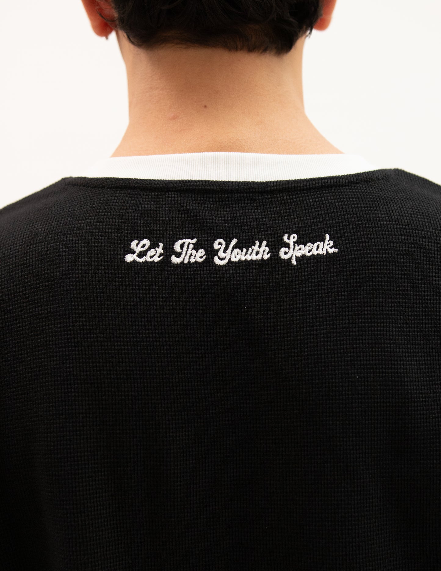 BLACK LONGSLEEVE