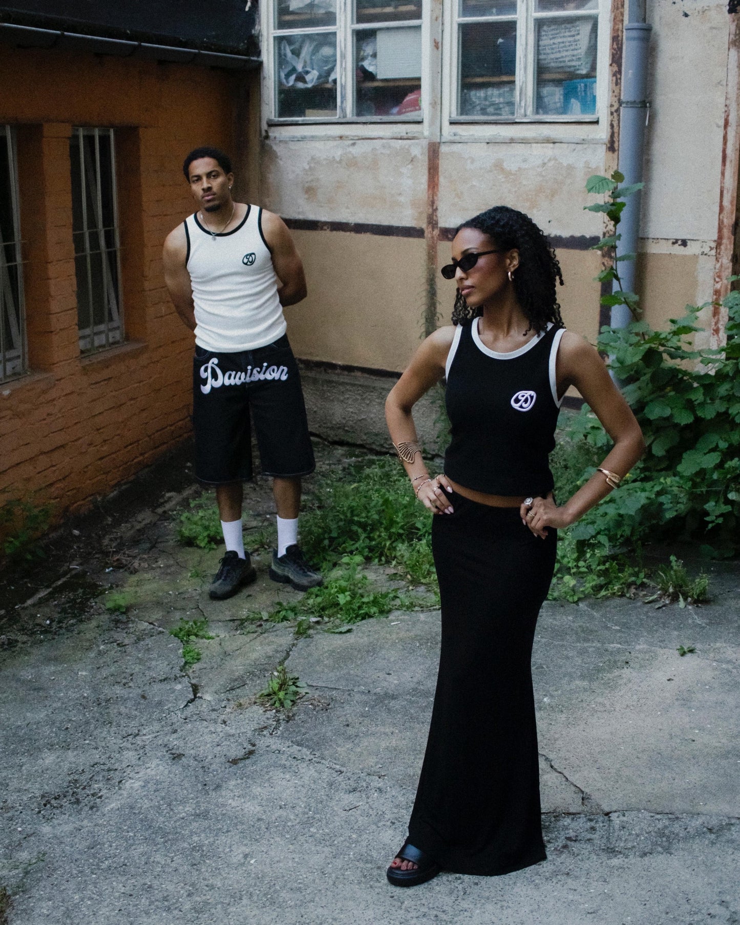 TANK TOP BLACK